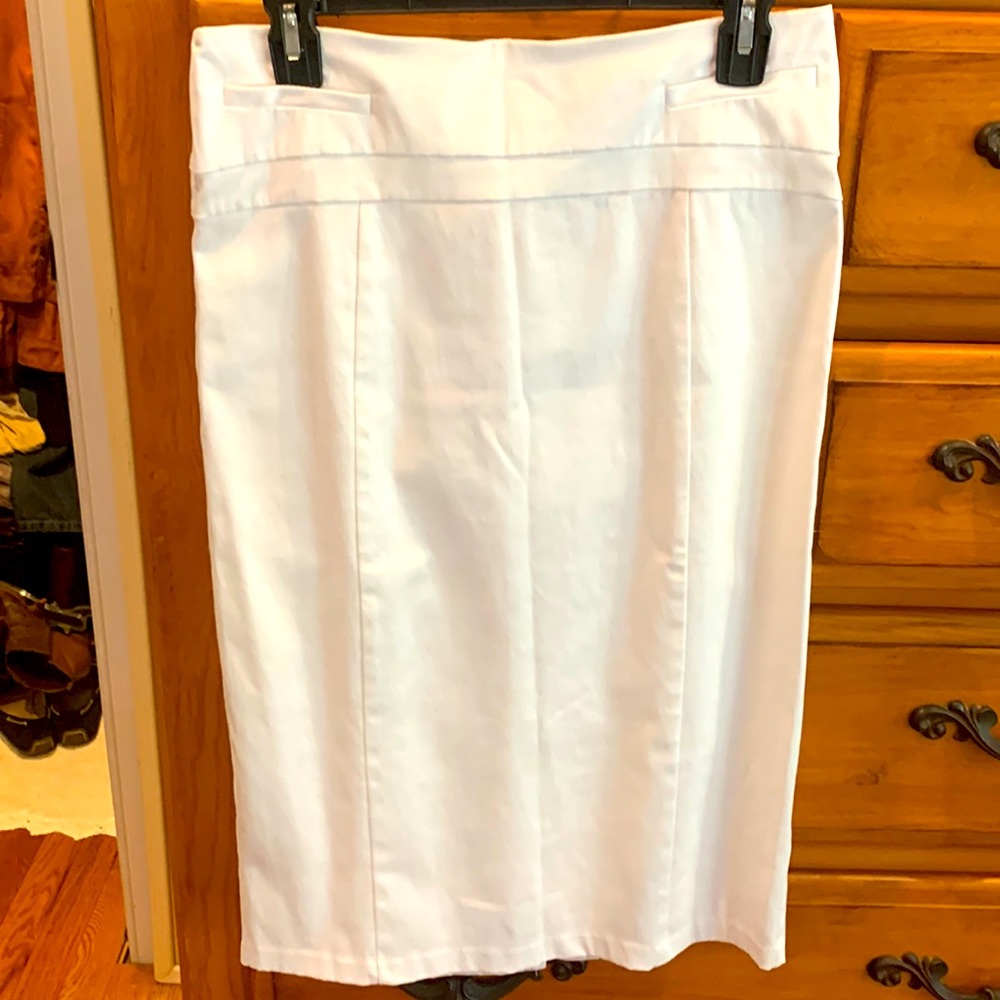White pencil skirt